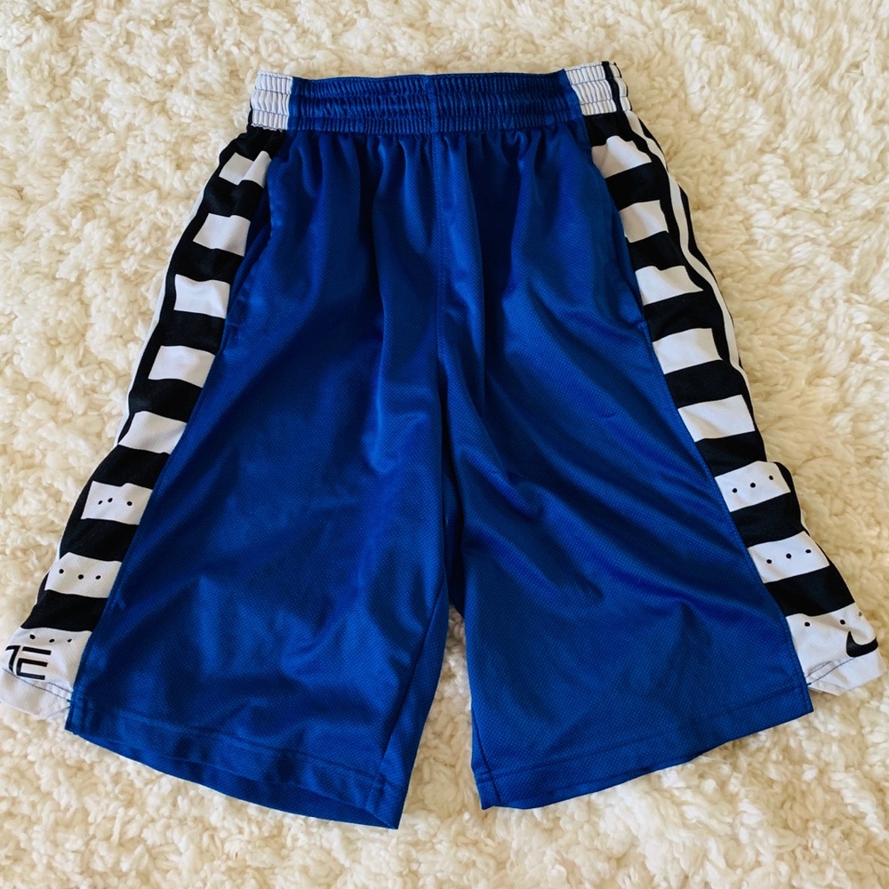 Nike men’s elite basketball shorts size m blue/blk